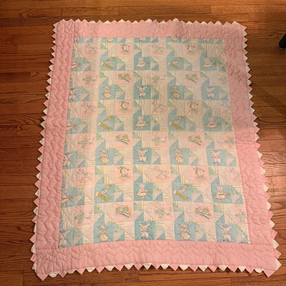 1.a.0.0.7.9 Vintage Baby Crib Quilt Nursery Novelty Print Prairie Point Edge